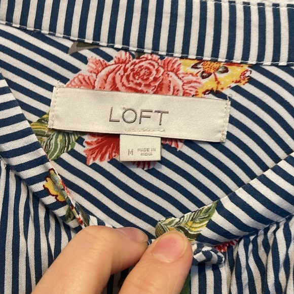Loft button down floral - Picture 2 of 3